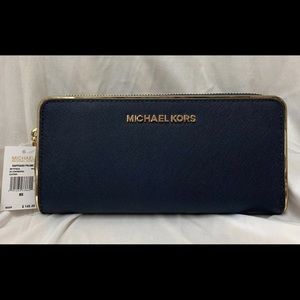 NWT Navy Gold Frame Continental Leather Wallet